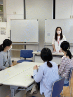 「未来に向かう力（非認知能力）を育む親学習会」の様子