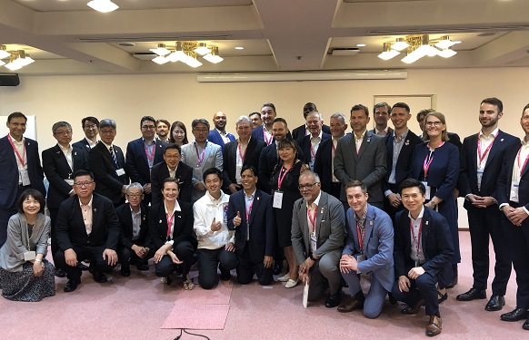 英国経営者協会訪問団と知事