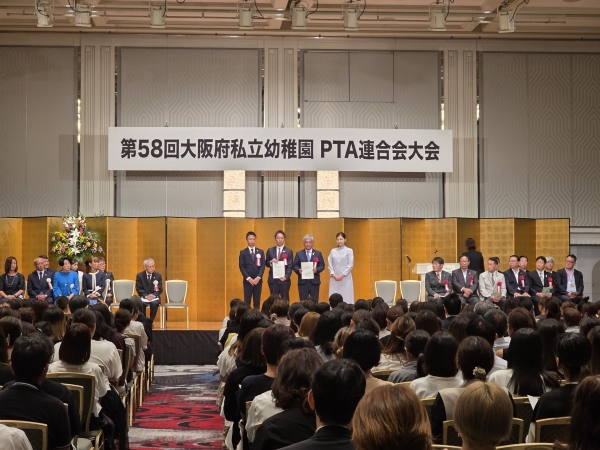 要望書手交の様子