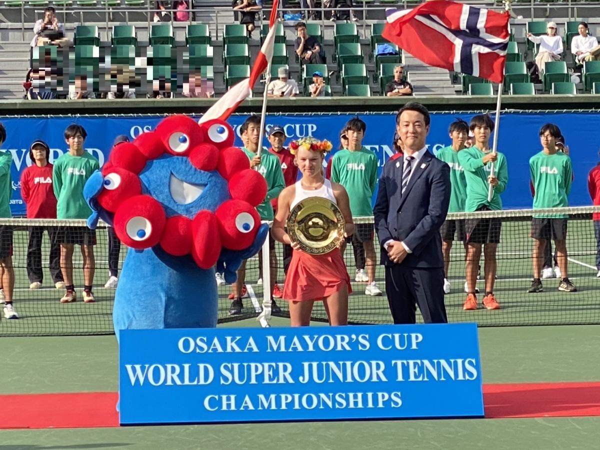 スーパージュニアテニス選手権大会の様子