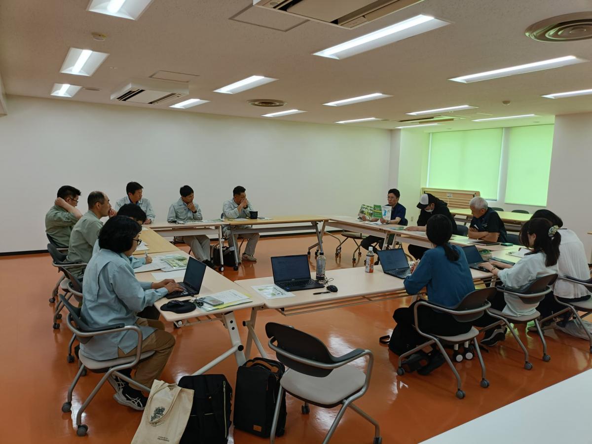 市場での意見交換会