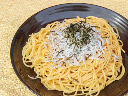 大阪産(もん)のシラスを使ったフードの写真