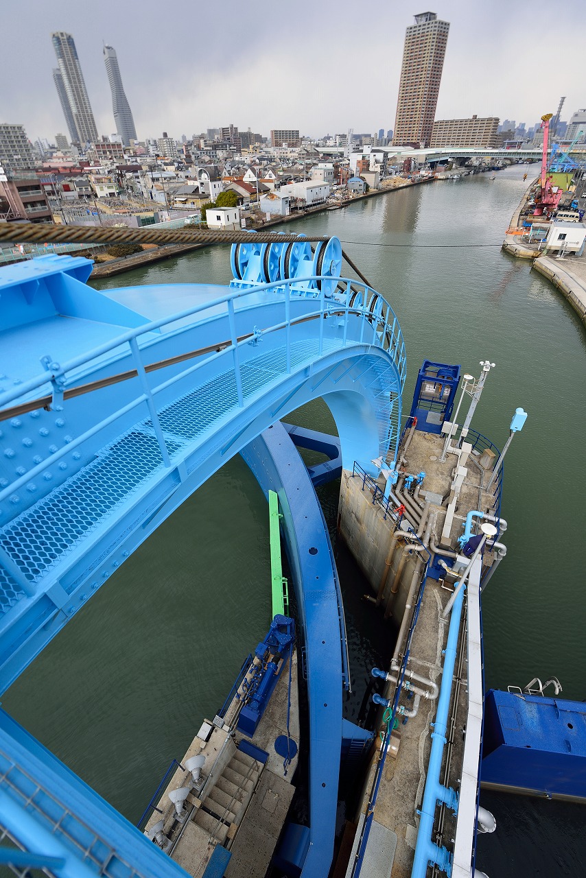 尻無川水門ガイドアーチ