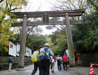 枚岡神社