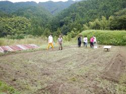 小島の位置を決める様子