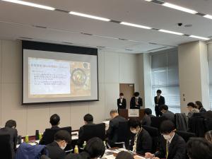 追手門学院大学C 発表の様子