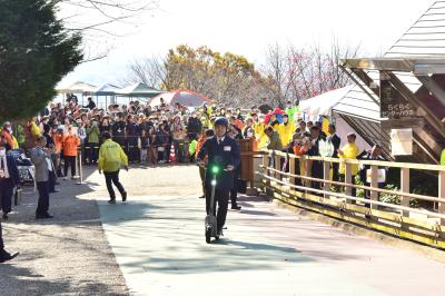 画像：大阪府知事モビリティ試乗