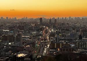 大阪平野夕景を眺めるホテルセイリュウ東大阪スカイテラスのページへのリンク画像