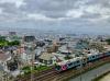 ホテルセイリュウから眺める近鉄電車と大阪の街並みの写真