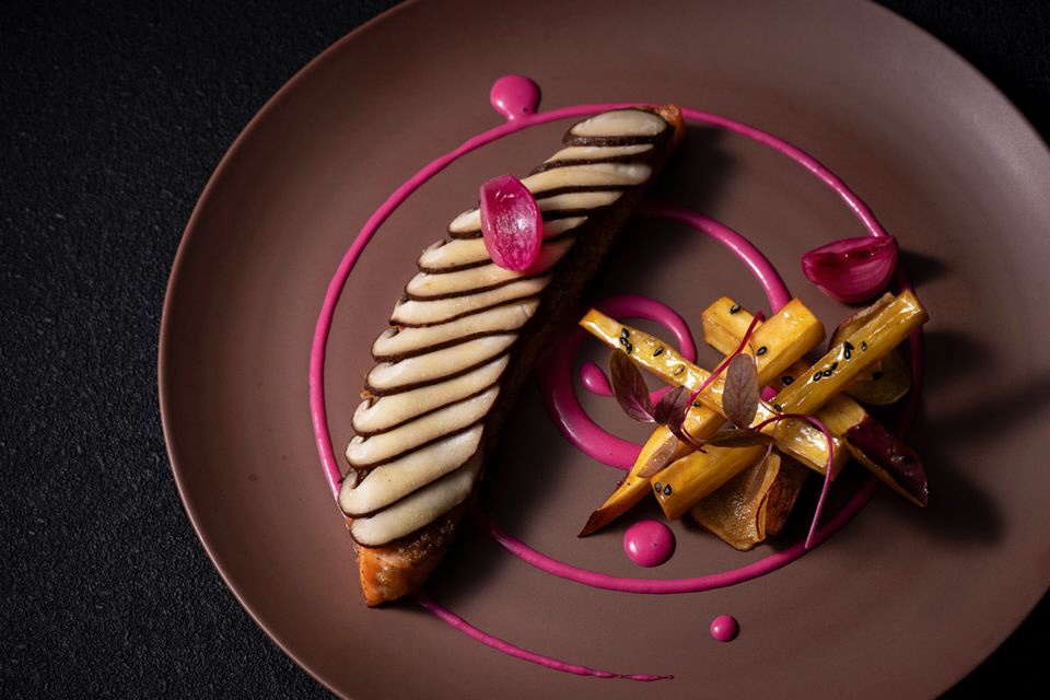 サーモンのよろしい茸バター焼き