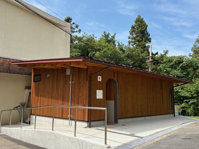 02_外観（男性側）