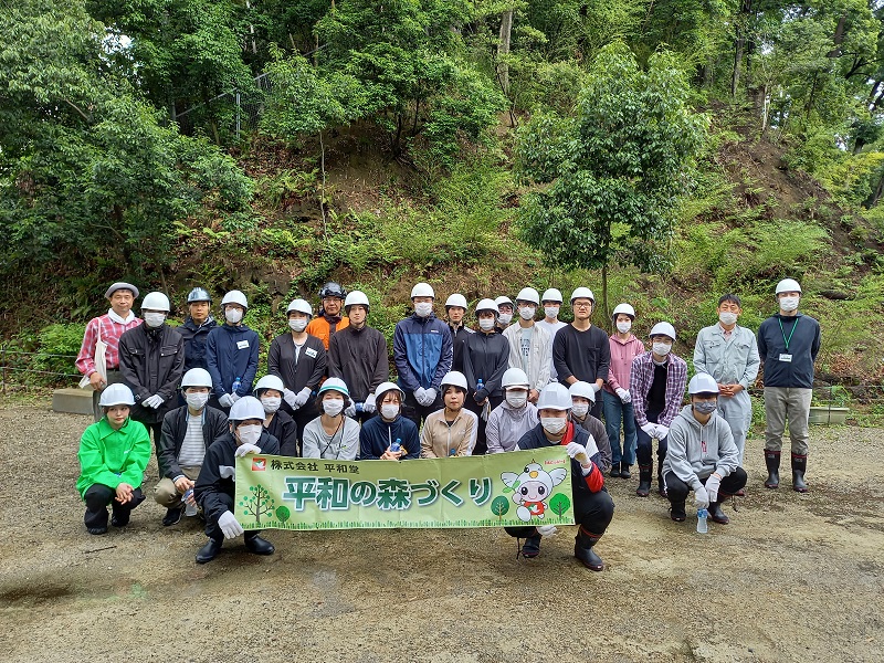 記念の集合写真の画像