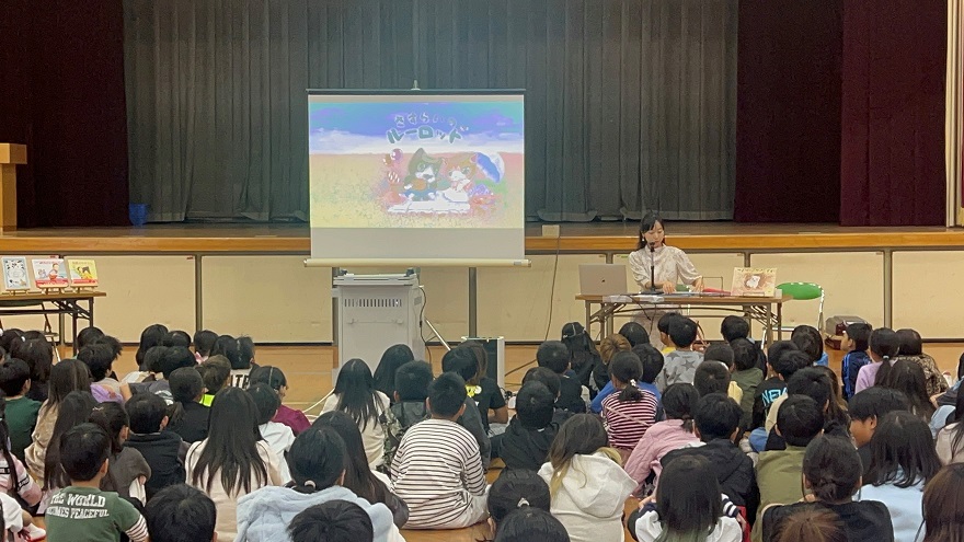 かなざわまゆこ先生