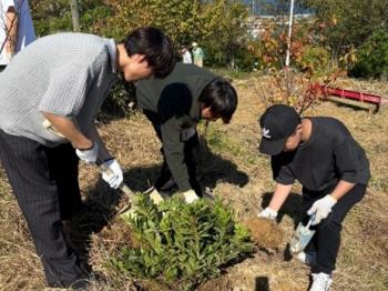 つつじの植樹