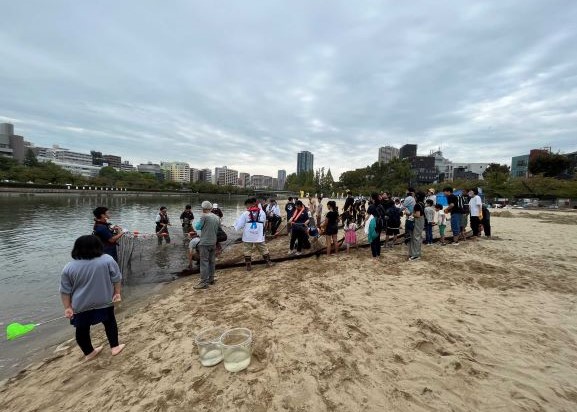 地引網による魚の調査・生物解説