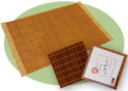 すだれコースターとランチョンマットの写真